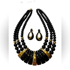 Napier Black Gold Stone Necklace With Earring